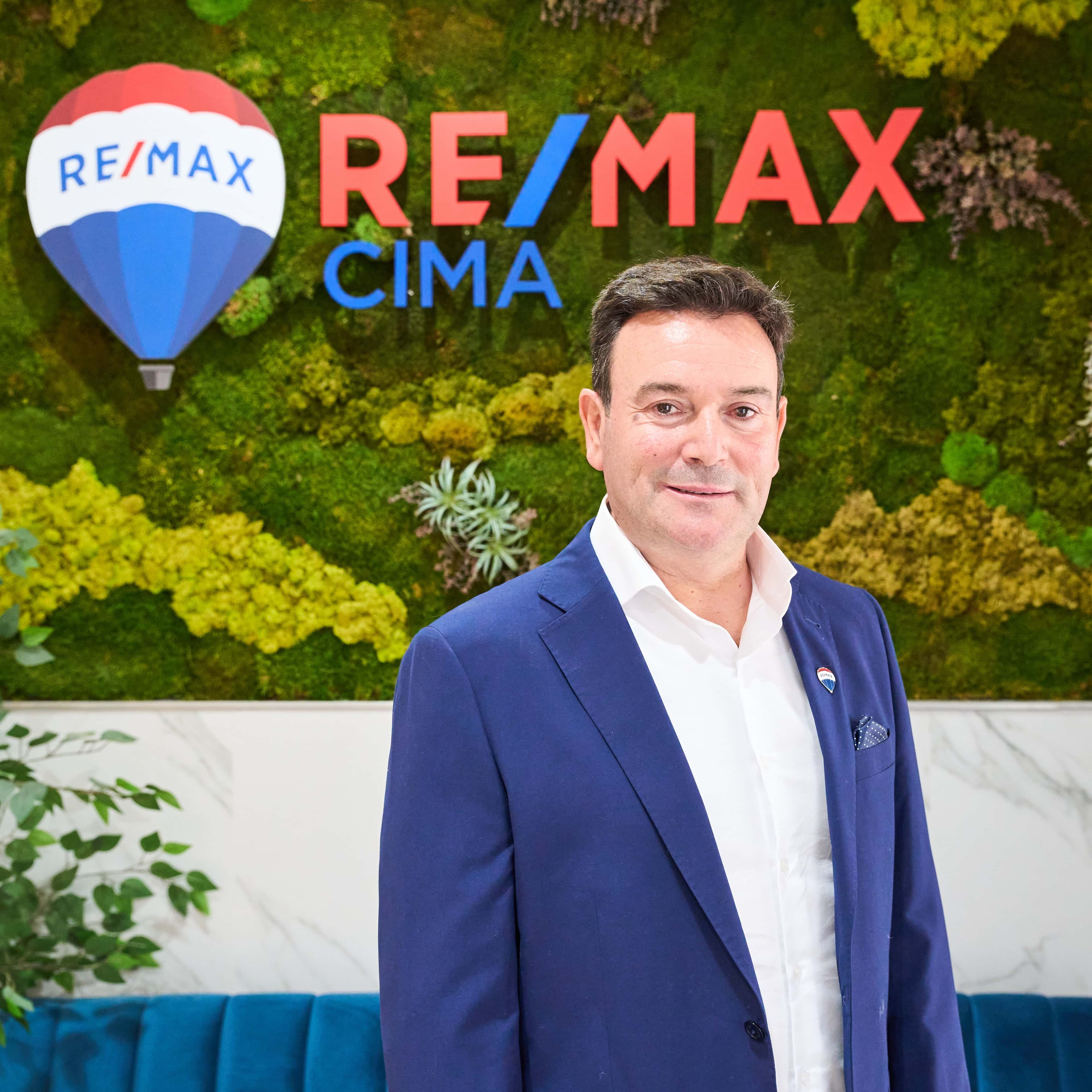 Vicente Lladosa Lorente - Agente inmobiliario en Ronda