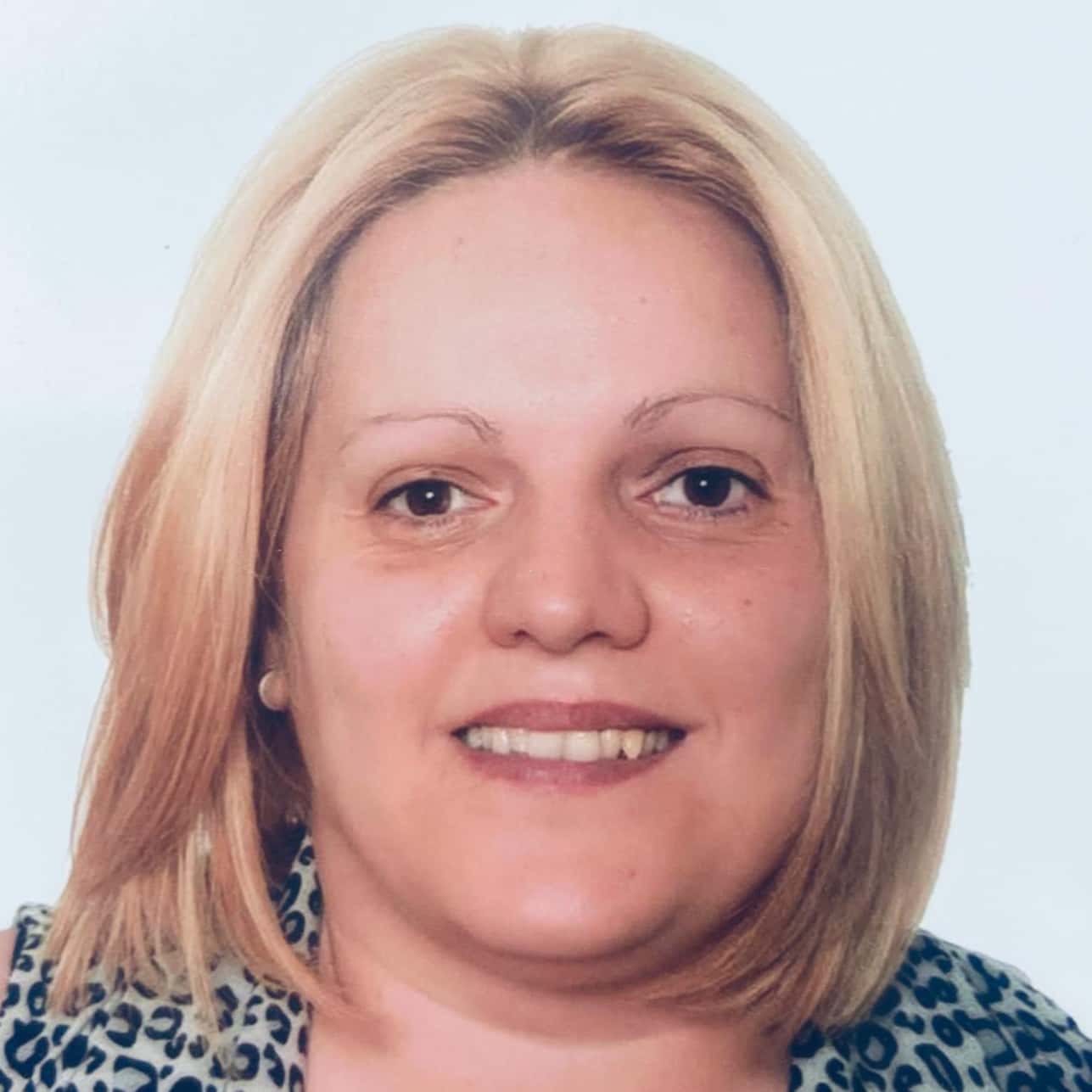 ROSA  GÓMEZ - Agente inmobiliario en Cangas