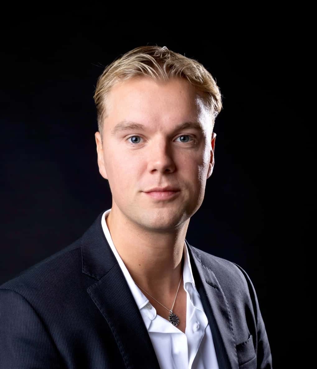 Ryan Molier - Agente inmobiliario en Poniente