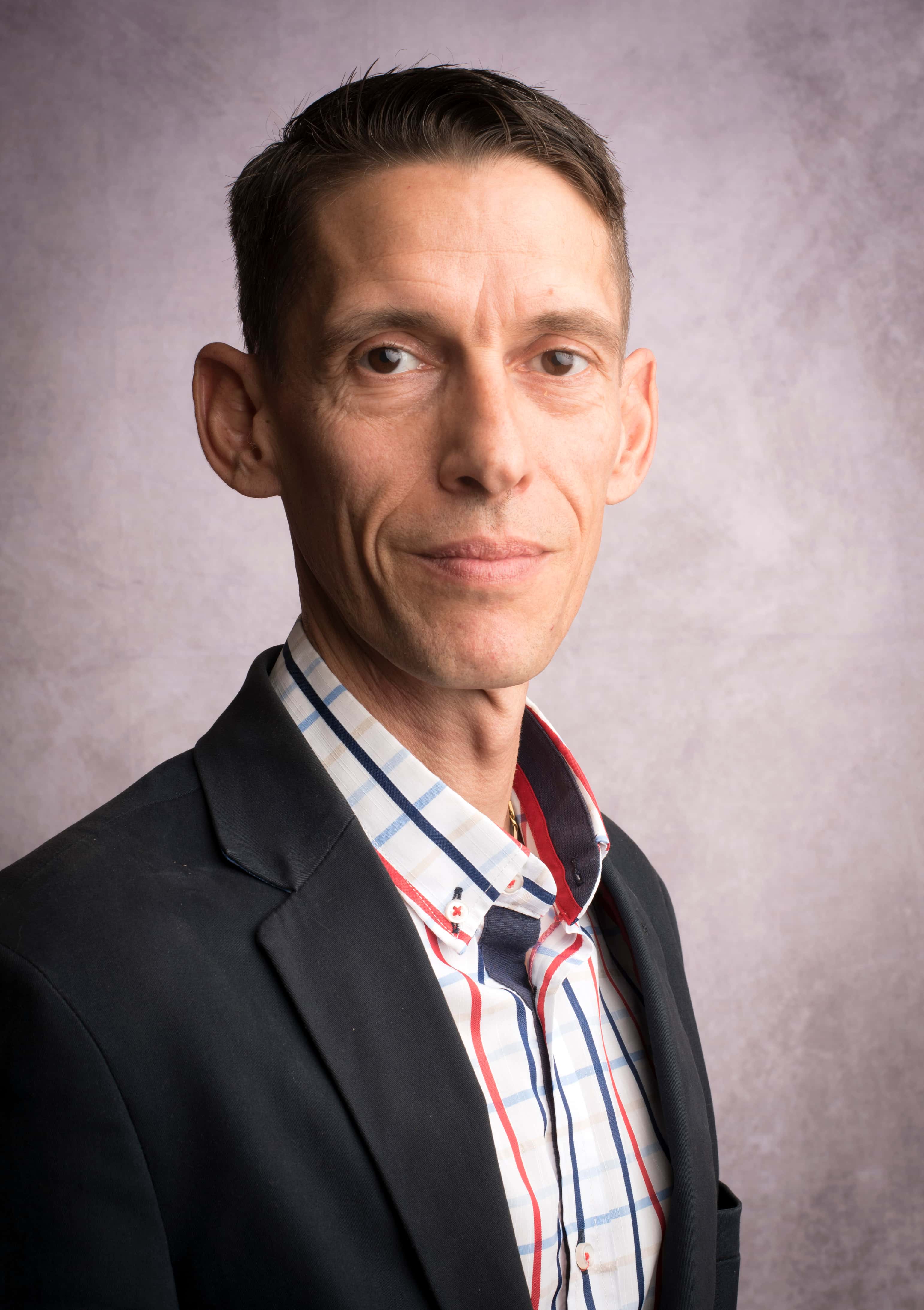 Lionel Nee - Agente inmobiliario en Águilas