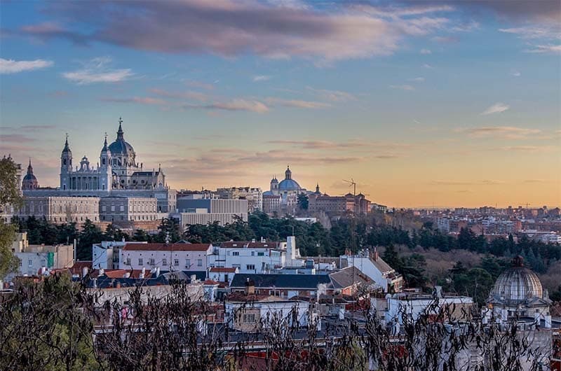 Tecnocasa San Pascual  - Agencia inmobiliaria en Ciudad Lineal