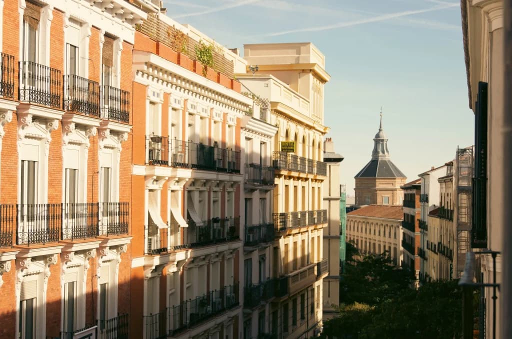 HUSPY - Alcalá, Manuel Velasco - Agencia inmobiliaria en Madrid