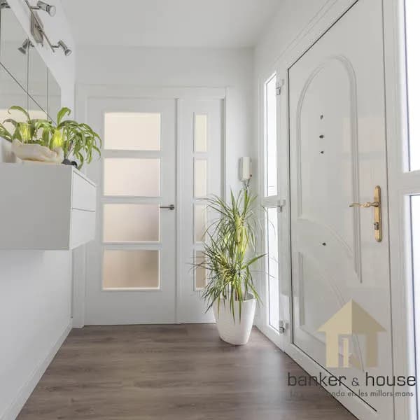 Banker & House - Agencia inmobiliaria en Cerdanyola del Vallès