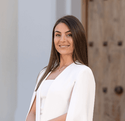 Lora Pavlova - Agente inmobiliario en Marbella