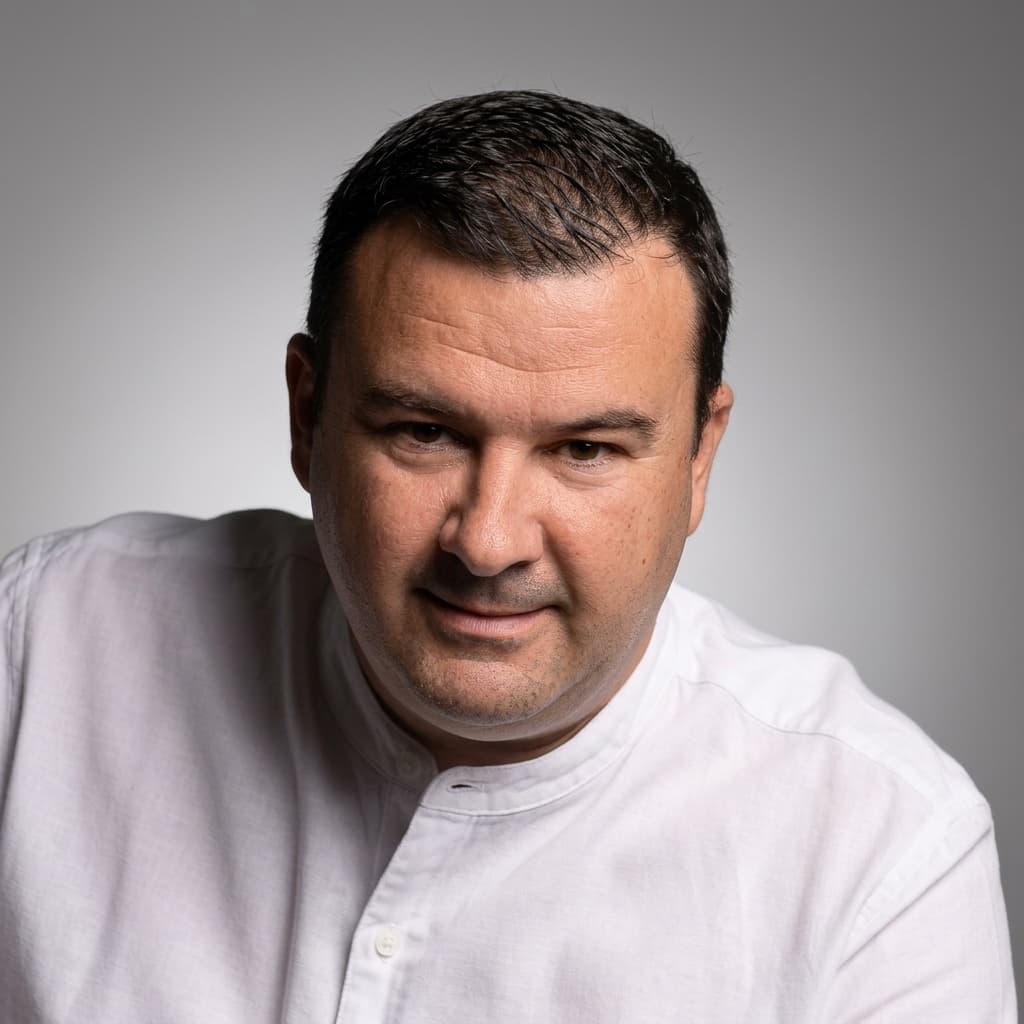 Agente inmobiliario en Cúllar Vega: Daniel Suárez Fernández