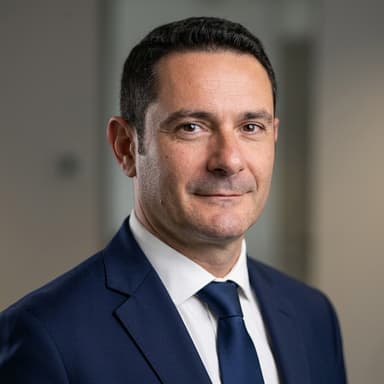 Agente inmobiliario en Granada: Joaquin de la Colina González