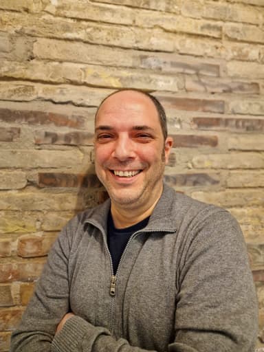 Agente inmobiliario en L'Eixample: Óscar Benito Pascual