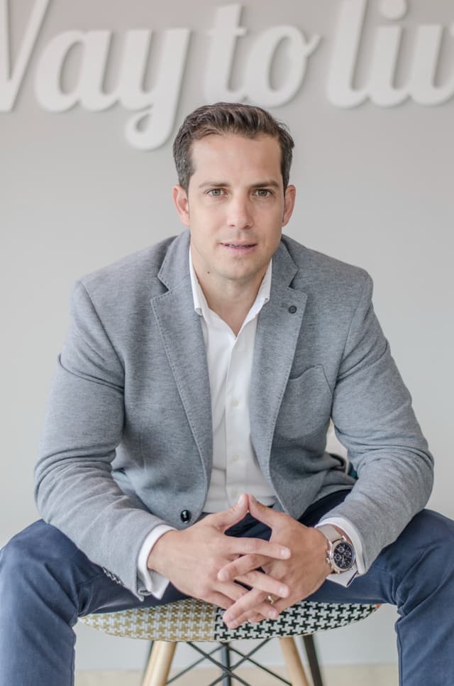 Rodrigo  Marquez - Agente inmobiliario en Chaparral