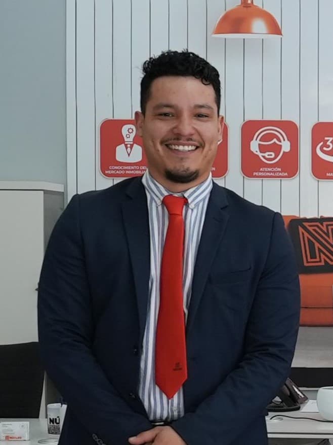 Agente inmobiliario en Sant Joan d'Alacant: Jefferson Saura Alvarado