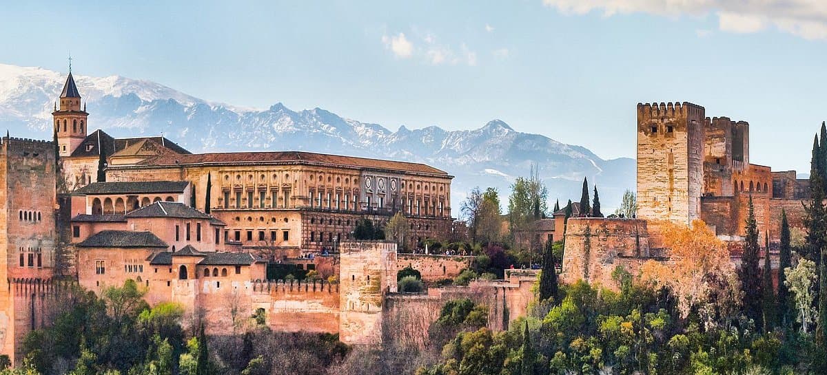 Spain Villa Real Estate - Agencia inmobiliaria en La Herradura