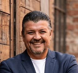 Agente inmobiliario en La Puebla del Río: Luis Llobell