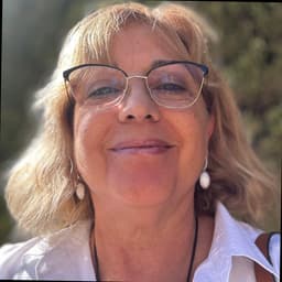 Agente inmobiliario en Cabo de Palos: Esperanza Cánovas