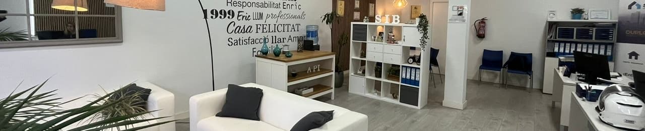 Enrique  Paredes García - Agente inmobiliario en Gràcia