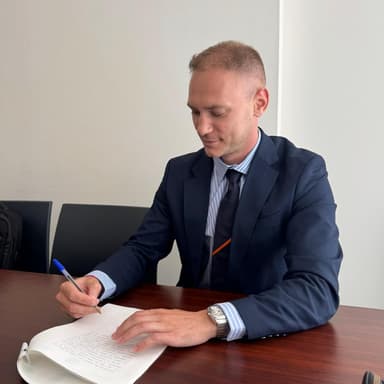 Agente inmobiliario en Vilanova i la Geltrú: dima andryeyev