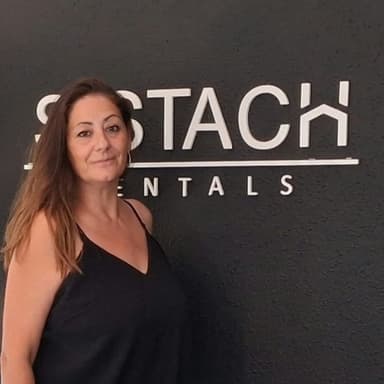 Agente inmobiliario en L'Estartit: Anna Ruiz