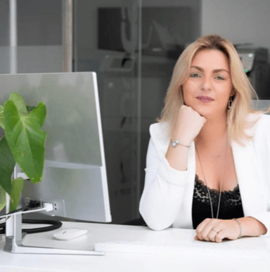 Agente inmobiliario en Granada: Elisabeth Martín