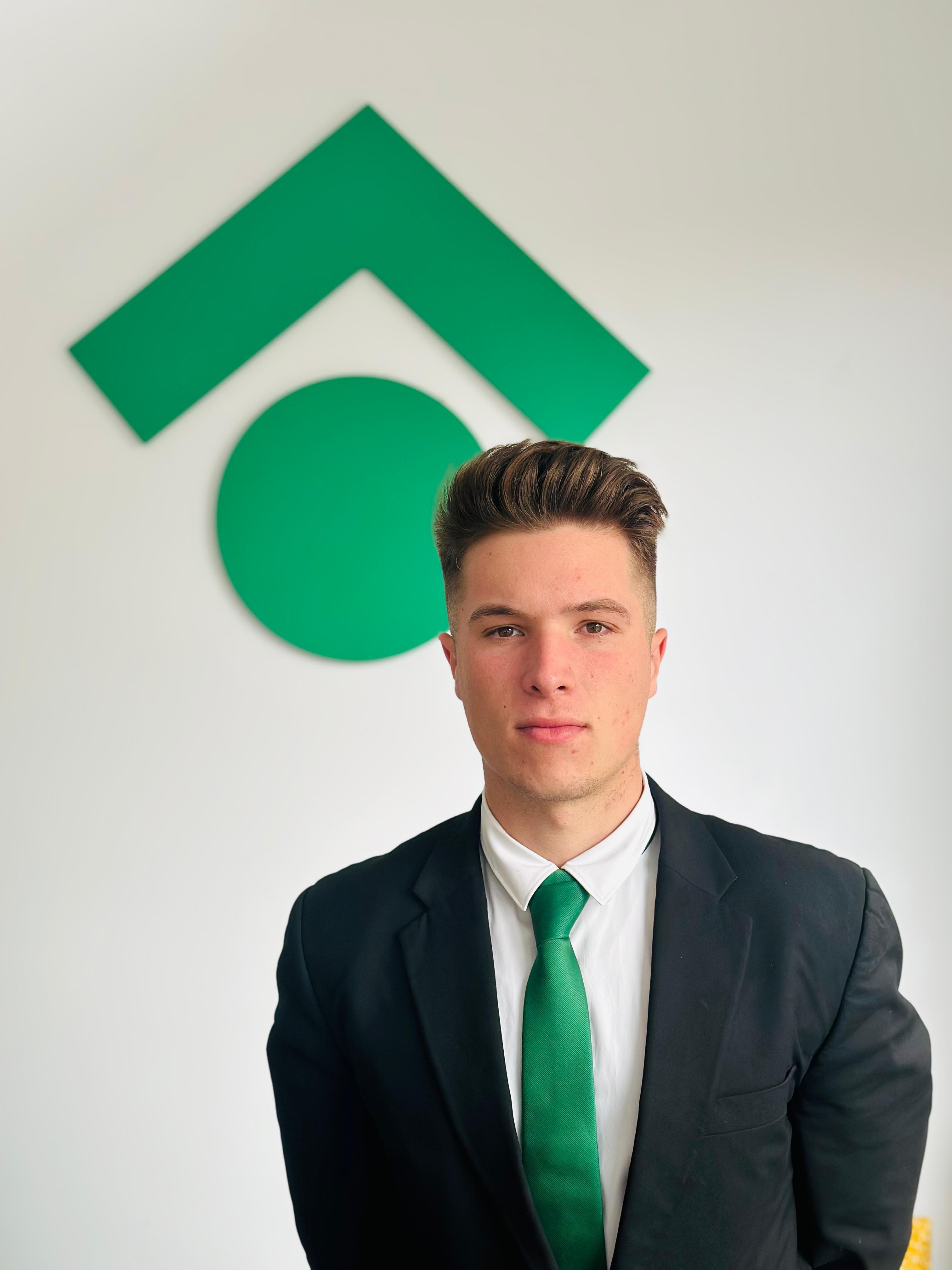 Agente inmobiliario en Castelldefels: Pol León