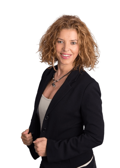 Agente inmobiliario en Las Lagunas de Mijas: Lucia Burrea Torres