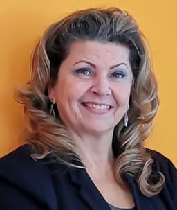María Sanchez - Agente inmobiliario en San Luis de Sabinillas