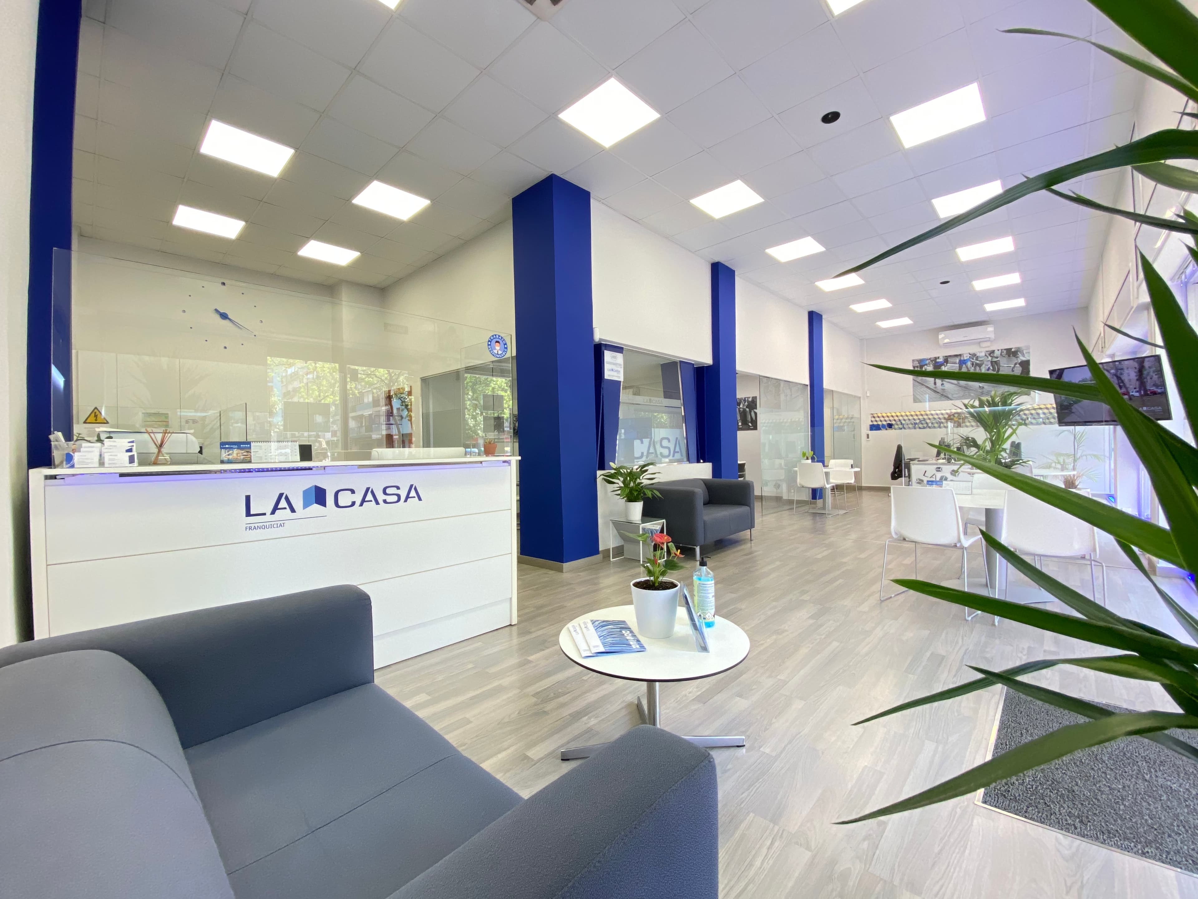 La Casa Agency - Sant Martí - Agencia inmobiliaria en Barcelona