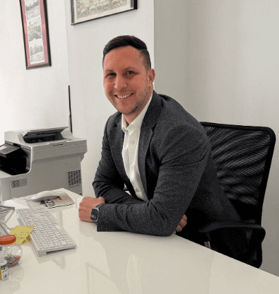 Jean Michael  Porto Cofrades  - Agente inmobiliario en València