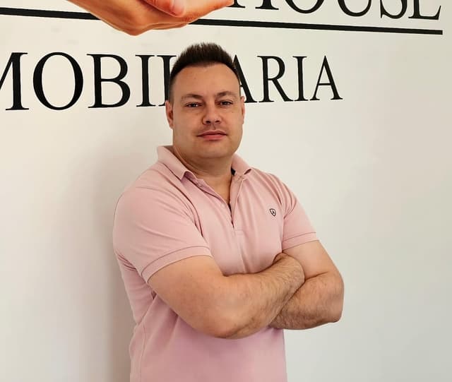 Carlos Fonseca Serna - Agente inmobiliario en Parla