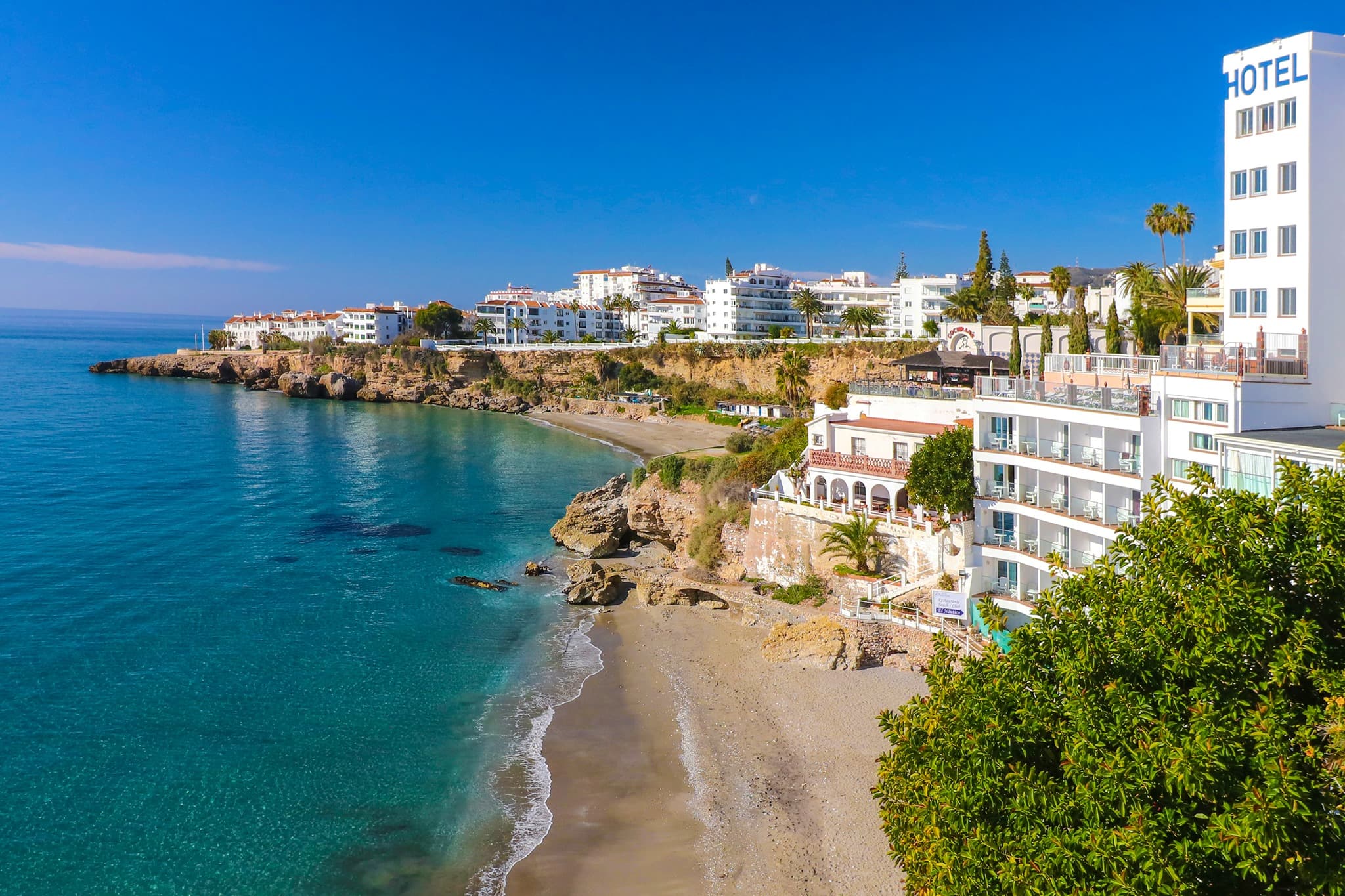 MH ESTATE | Cecilia Andersson - Agencia inmobiliaria en Nerja