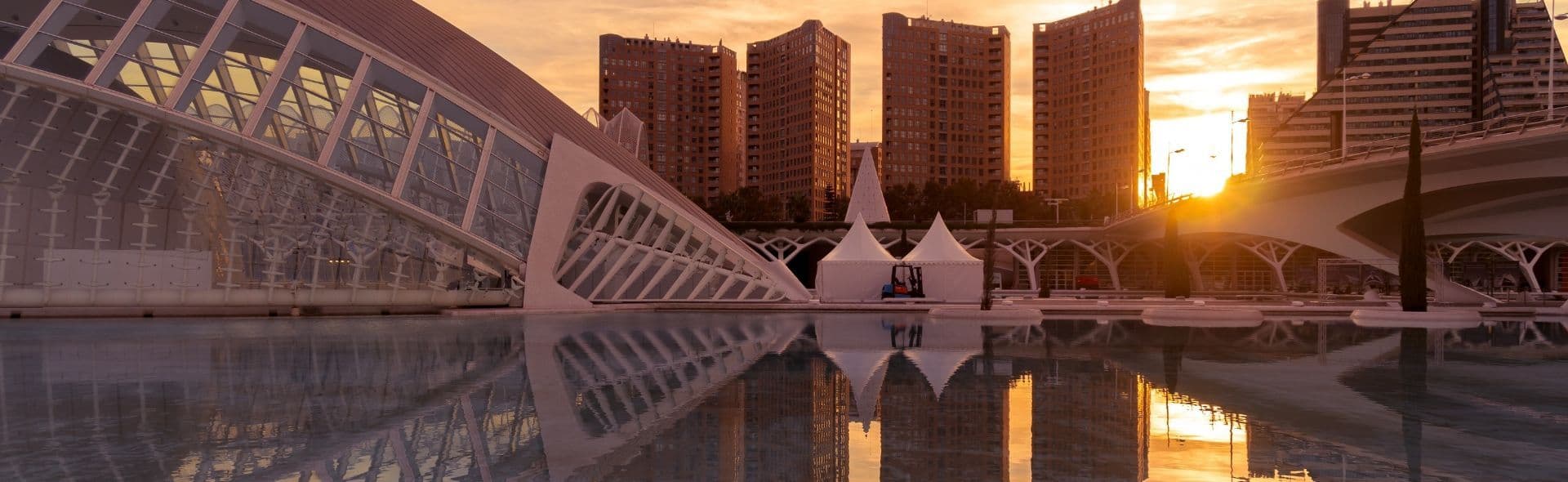 Inmobiliaria MENH Esther Naranjo Asesora Personal - Agencia inmobiliaria en Poblados Marítimos