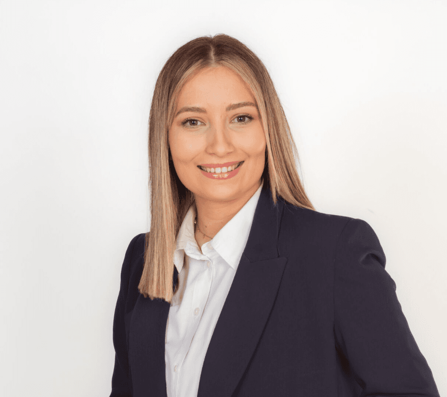 Agente inmobiliario en Empuriabrava: Paula García López