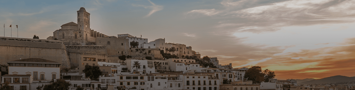 Laura Cichra - Agente inmobiliario en Sant Josep de sa Talaia