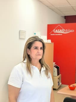 Victoria Amador - Agente inmobiliario en Carretera de Cádiz