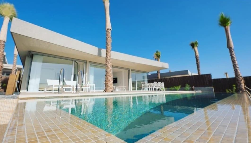 Embassy Canarias - Agencia inmobiliaria en Arona