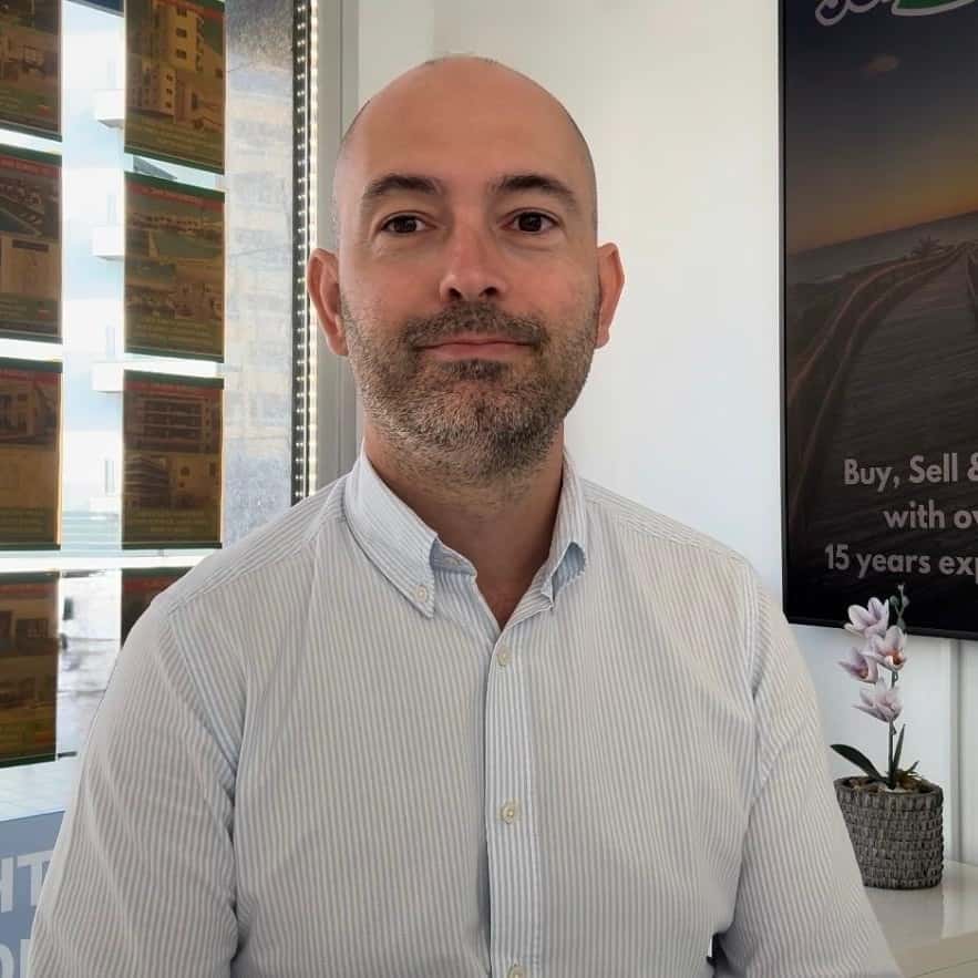 Kingsley Shaw - Agente inmobiliario en Torrevieja