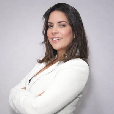 Agente inmobiliario en Gijón: Virginia Rodríguez