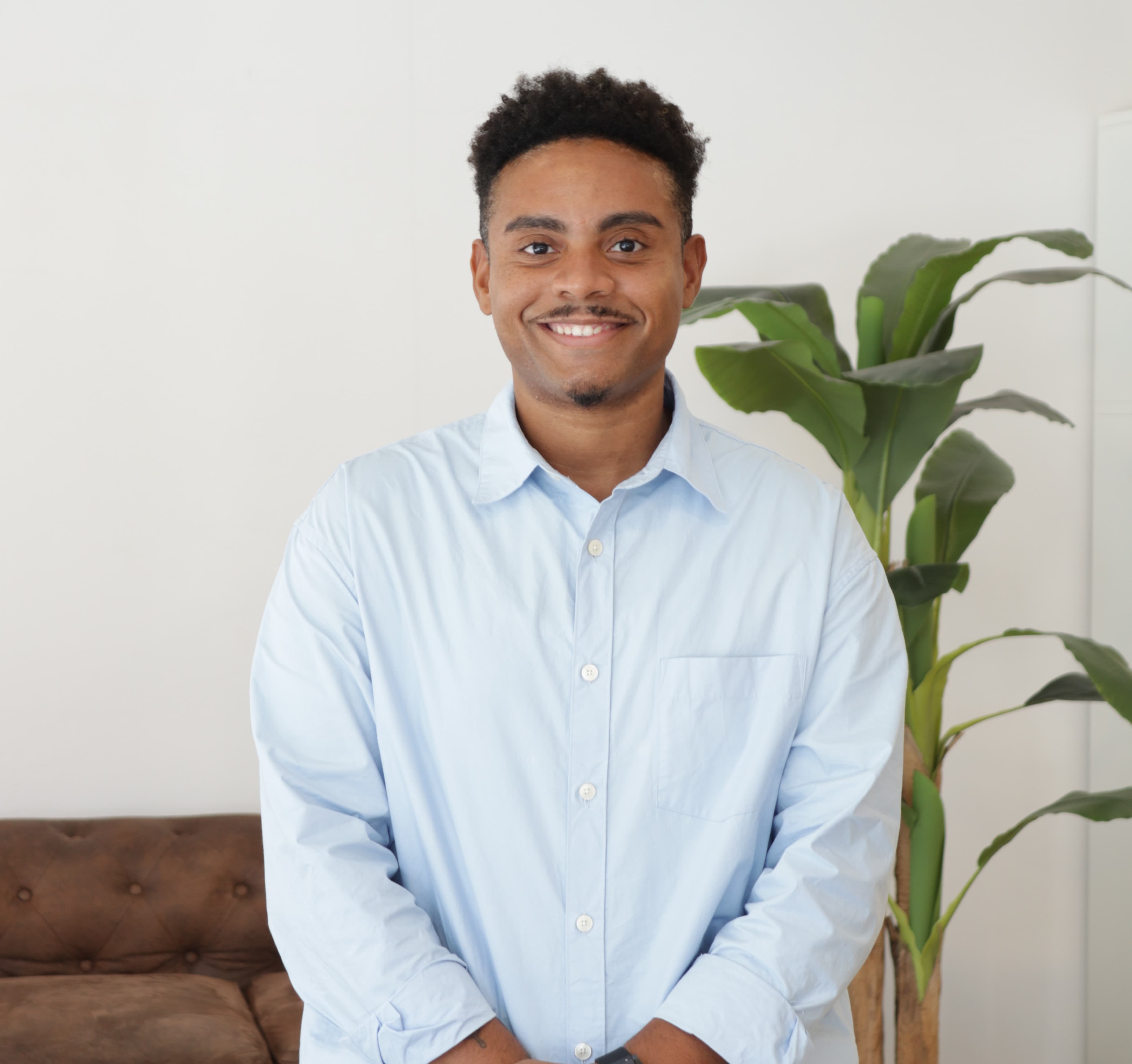 Agente inmobiliario en L'Hospitalet de Llobregat: Juan Lucas Elonga Mandje