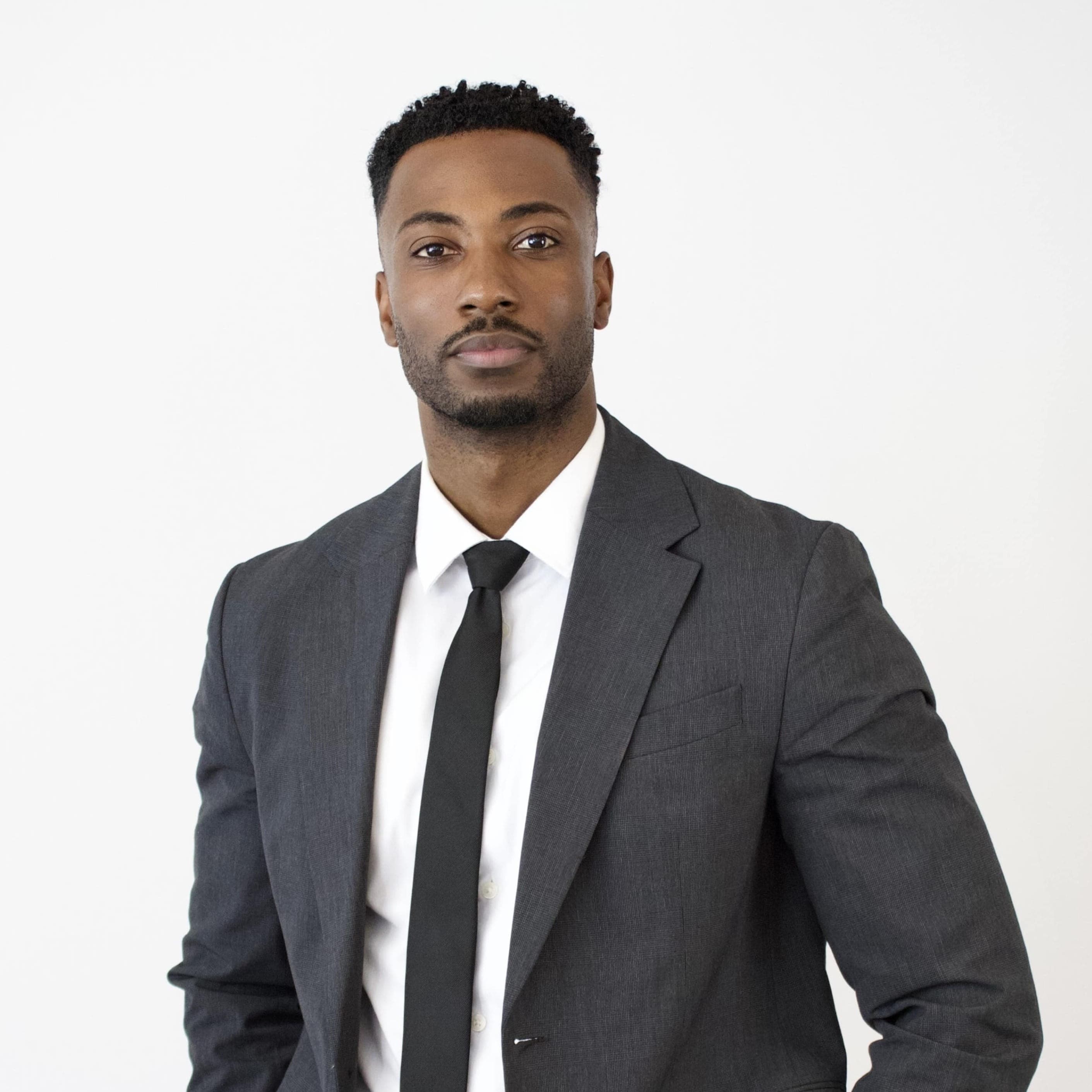 Agente inmobiliario en L'Hospitalet de Llobregat: Oscar Narciso