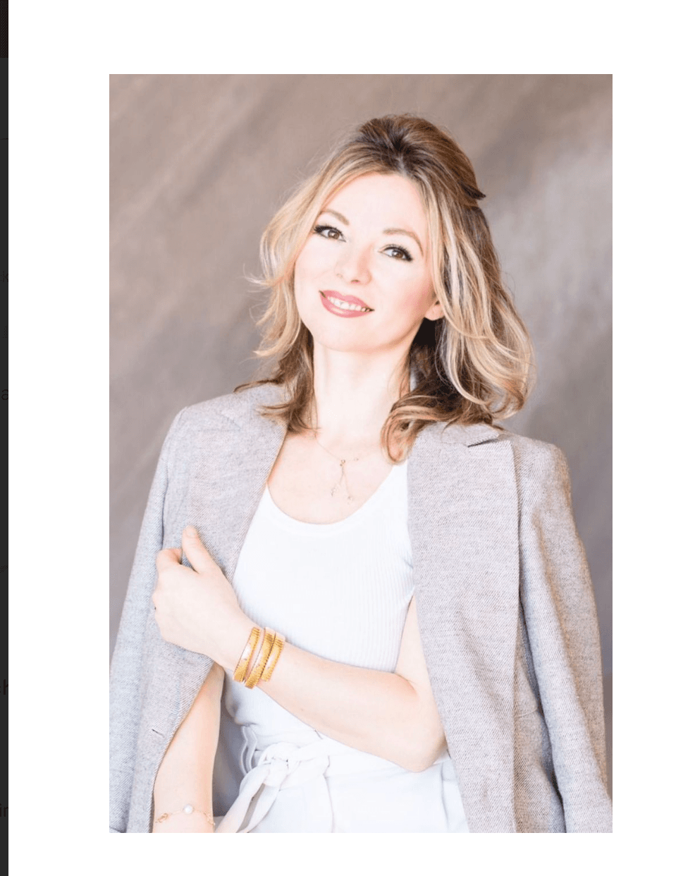 Agente inmobiliario en San Pedro Alcántara: Ana Andreea