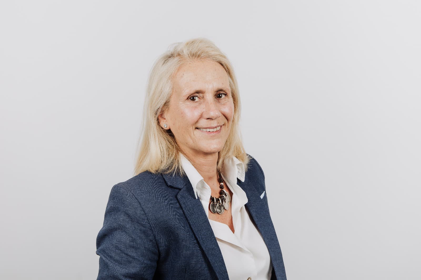 Agente inmobiliario en Torrelodones: Carmen Campos