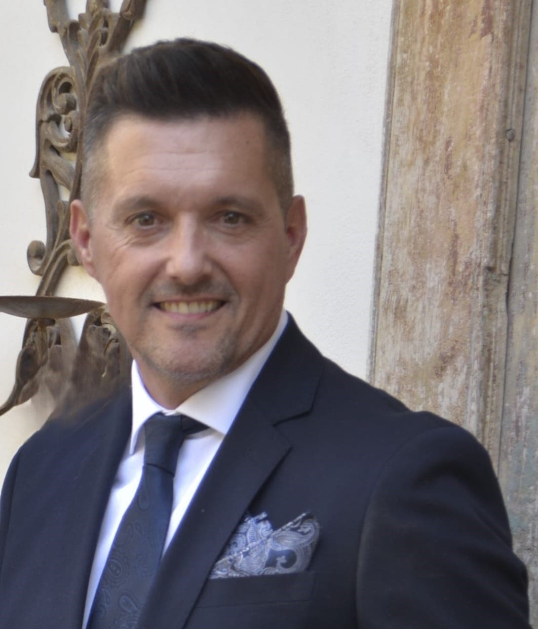 Agente inmobiliario en Elx: Carlos Moreno