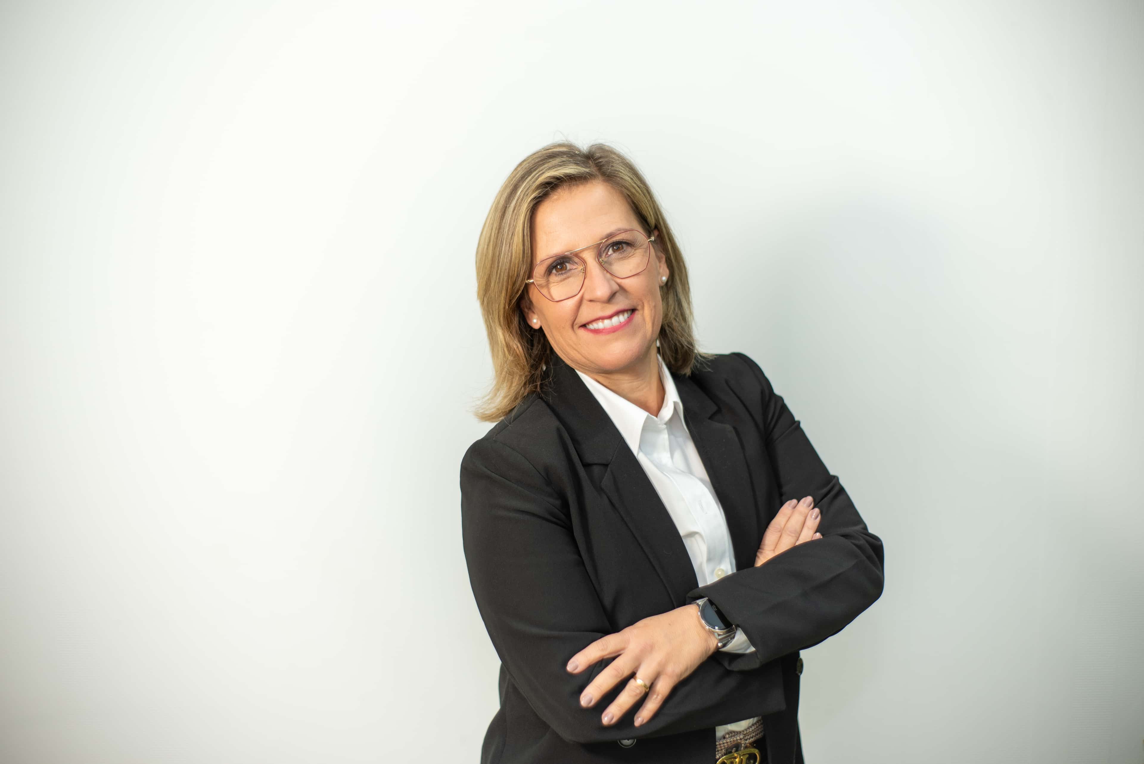 Amparo Sanmartin Vicente - Agente inmobiliario en Riba-roja de Túria