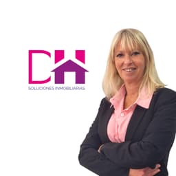 Agente inmobiliario en La Cala del Moral: Dana Aleksander