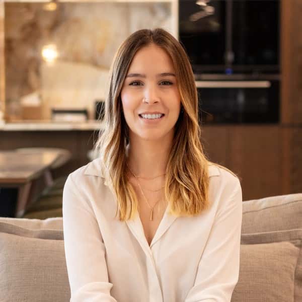 Ana González - Agente inmobiliario en Xàbia