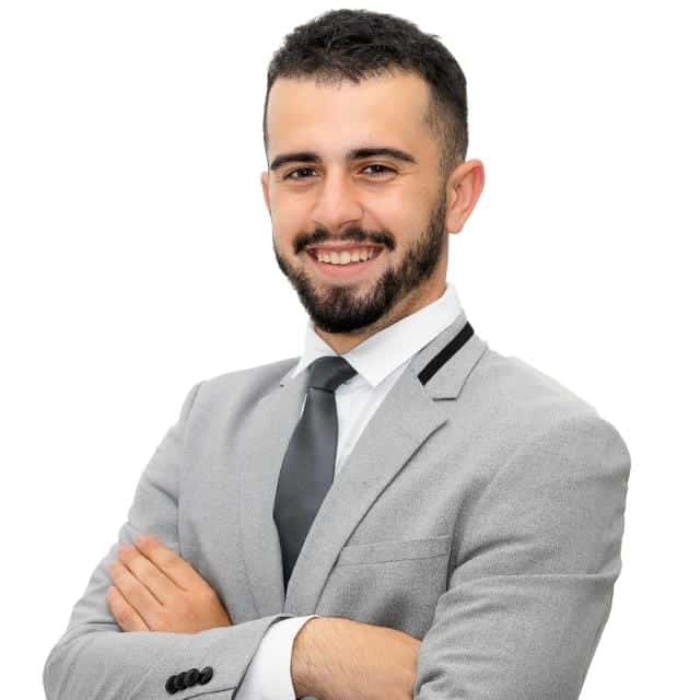 Adrián Hueso Ponce - Agente inmobiliario en Terrassa