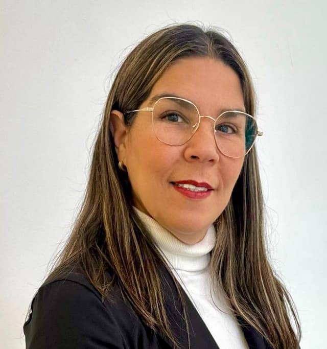 Sihem Perez - Agente inmobiliario en L'Hospitalet de Llobregat