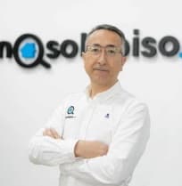 Agente inmobiliario en Granada: Lorenzo Cruz Vacas