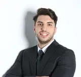 Adrián Cerezo - Agente inmobiliario en Badalona
