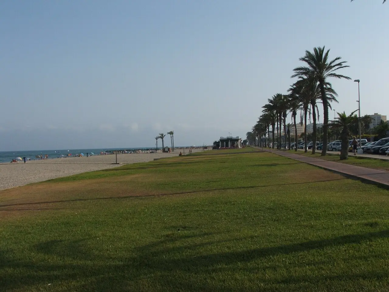 Baeza & Asociados - Agencia inmobiliaria en Roquetas de Mar