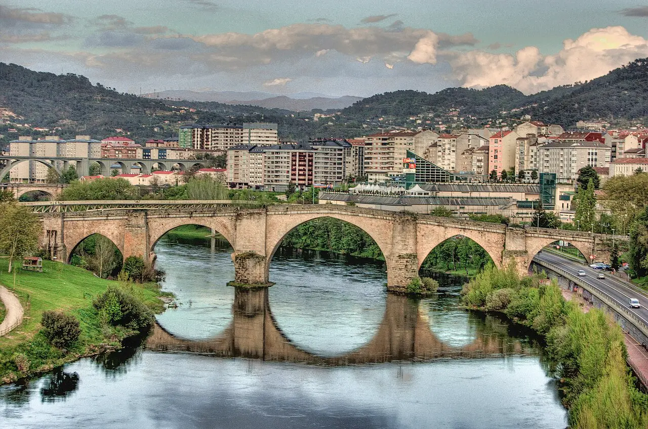 Inmobiliaria Abre Tu Puerta - Agencia inmobiliaria en Ourense