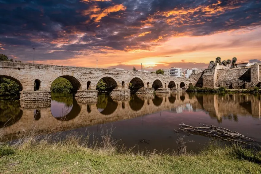 Loft Sinergias Inmobiliarias - Agencia inmobiliaria en Badajoz