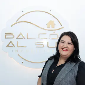 Agente inmobiliario en Rota: Devany  Jiménez